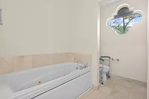 16102 Emerald Estates Dr, Weston, FL 33331 - Photo 41