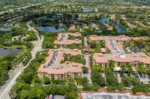16102 Emerald Estates Dr, Weston, FL 33331 - Photo 9