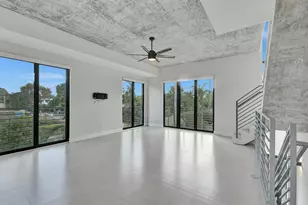 924 NE 4th St, Fort Lauderdale, FL 33301 - Photo 11