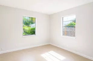 125 W 17th Street W, Riviera Beach, FL 33404 - Photo 7