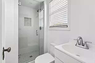 236 Greymon Dr, West Palm Beach, FL 33405 - Photo 43