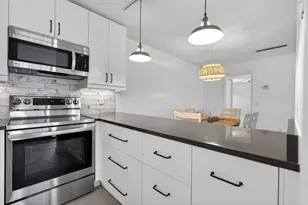 825 Center St, Jupiter, FL 33458 - Photo 11