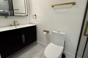 3111 N 66th Ave, Hollywood, FL 33024 - Photo 19