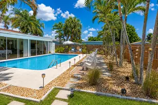 713 Suwanee Ave, Jupiter, FL 33458 - Photo 1