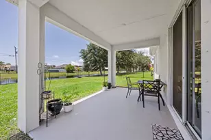 2063 SE South Buttonwood Dr, Port Saint Lucie, FL 34952 - Photo 25