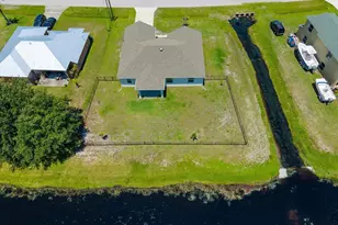 2063 SE South Buttonwood Dr, Port Saint Lucie, FL 34952 - Photo 33
