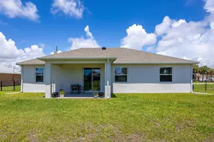 2063 SE South Buttonwood Dr, Port Saint Lucie, FL 34952 - Photo 29