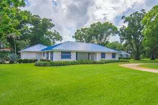 2301 Avalon Ave, Vero Beach, FL 32960 - Photo 3