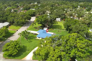 2301 Avalon Ave, Vero Beach, FL 32960 - Photo 3