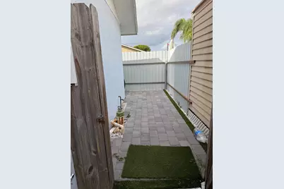 6817 Florida Drive, Lake Worth, FL 33462 - Photo 23