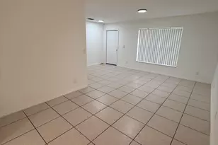 1215 Hyacinth Pl, Wellington, FL 33414 - Photo 21