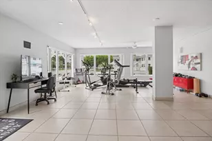 550 Bayshore Dr, Fort Lauderdale, FL 33304 - Photo 17
