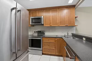 550 Bayshore Dr, Fort Lauderdale, FL 33304 - Photo 3