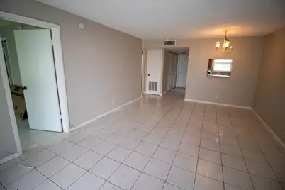 9621 Sunrise Lakes Boulevard #102, Sunrise, FL 33322 - Photo 11