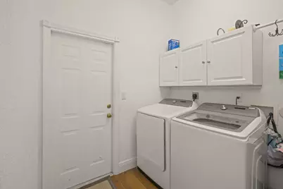15705 Meadow Wood Drive, Wellington, FL 33414 - Photo 23