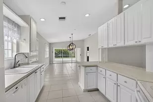 8093 Montserrat Pl, Wellington, FL 33414 - Photo 11