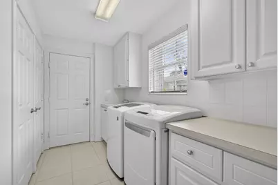 8093 Montserrat Place, Wellington, FL 33414 - Photo 9