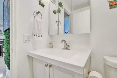 720 Orton Avenue #404, Fort Lauderdale, FL 33304 - Photo 19
