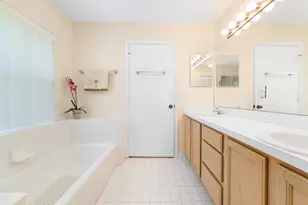 2211 Soundings Ct, Greenacres, FL 33413 - Photo 11