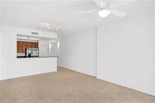 1931 NE 2nd St, Deerfield Beach, FL 33441 - Photo 11