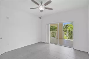 1931 NE 2nd St, Deerfield Beach, FL 33441 - Photo 21