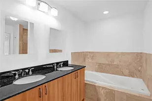 1931 NE 2nd St, Deerfield Beach, FL 33441 - Photo 25