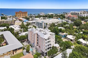 1931 NE 2nd St, Deerfield Beach, FL 33441 - Photo 1
