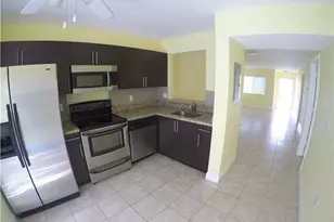 4785 SW 62nd Ave, Davie, FL 33314 - Photo 3