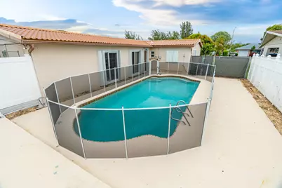 3201 Alice Drive, Palm Springs, FL 33461 - Photo 5