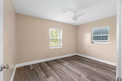 3201 Alice Drive, Palm Springs, FL 33461 - Photo 21