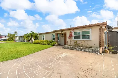 3201 Alice, Palm Springs, FL 33461 - Photo 7