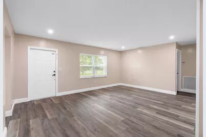 3201 Alice, Palm Springs, FL 33461 - Photo 9