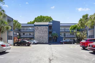 3160 Holiday Springs Blvd, Margate, FL 33063 - Photo 3