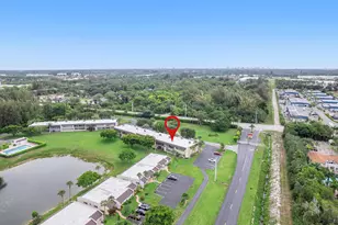 118 Lake Constance Dr, West Palm Beach, FL 33411 - Photo 25