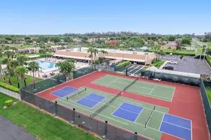 118 Lake Constance Dr, West Palm Beach, FL 33411 - Photo 21
