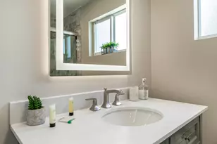 300 SE 8th Ct, Pompano Beach, FL 33060 - Photo 15