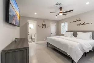 300 SE 8th Ct, Pompano Beach, FL 33060 - Photo 13