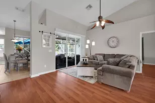 842 SE Quiescent Ln, Port Saint Lucie, FL 34983 - Photo 9
