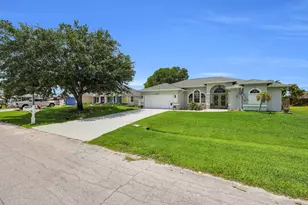 842 SE Quiescent Ln, Port Saint Lucie, FL 34983 - Photo 47