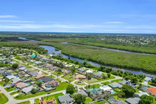842 SE Quiescent Ln, Port Saint Lucie, FL 34983 - Photo 49
