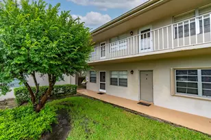 3 Lake Vista Trail, Port Saint Lucie, FL 34952 - Photo 1