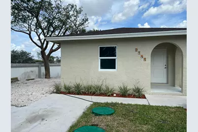 2747 Summit Boulevard, West Palm Beach, FL 33406 - Photo 3