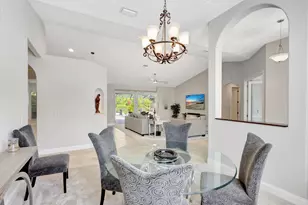 8055 Kiawah Trce, Port Saint Lucie, FL 34986 - Photo 13