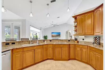 8055 Kiawah Trace, Port Saint Lucie, FL 34986 - Photo 23