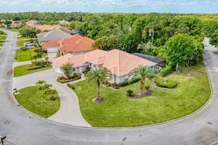 8055 Kiawah Trce, Port Saint Lucie, FL 34986 - Photo 3