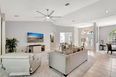 8055 Kiawah Trace, Port Saint Lucie, FL 34986 - Photo 15