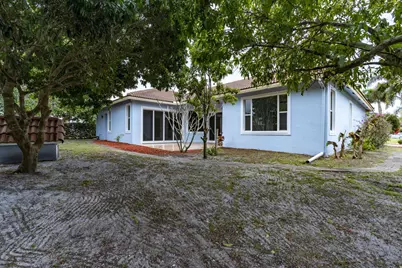 1897 SW Citation Avenue SW, Port Saint Lucie, FL 34953 - Photo 15