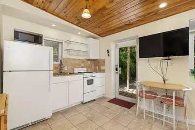 714 Sunset Road, West Palm Beach, FL 33401 - Photo 19