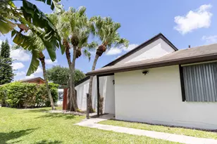4978 Alder Dr, West Palm Beach, FL 33417 - Photo 3