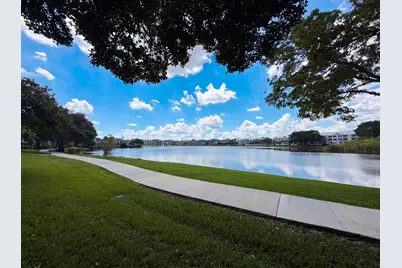 2737 S Oakland Forest Drive #202, Oakland Park, FL 33309 - Photo 5